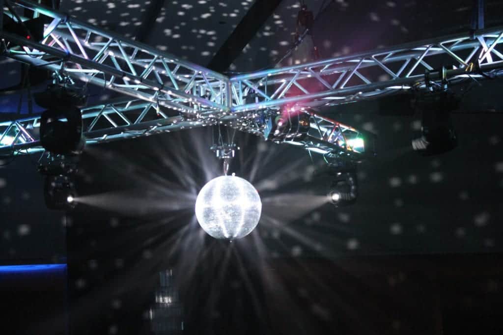 Boule disco illuminée